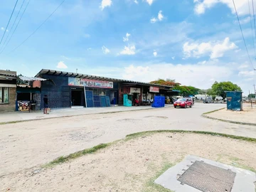 For Sale: Prime Retail Shop in Zengeza, Chitungwiza – 97m²