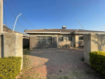 Madokero House for Sale