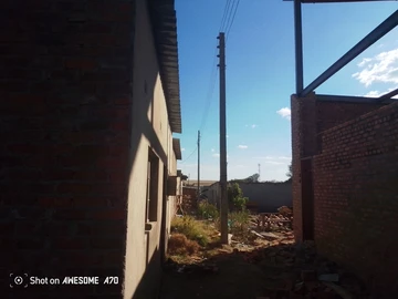 Commercial Property for Sale in Chitungwiza, 120m² .