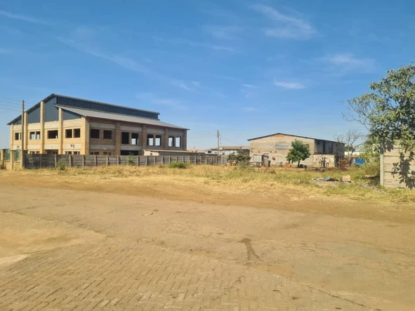 Prime 1400 m² Land in Tynwald, Harare West