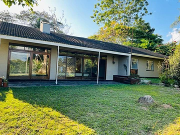 Neat house for sale in Darlington, Mutare