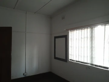 An office to let in the Avenues 