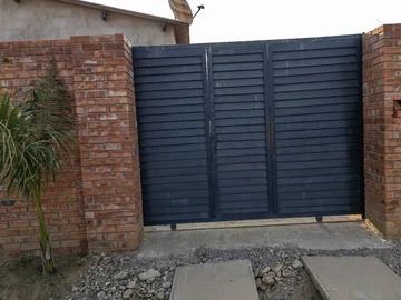 4 Bedroom House with Borehole in Nkulumane, Bulawayo for Sale