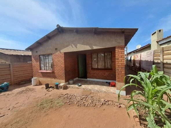 Spacious 5-bedroom House in High-density Warren Park 1, Harare with Quality Features