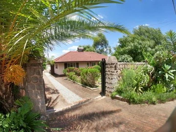 3-Bedroom House for Sale in Mabelreign, Harare with Many Amenities