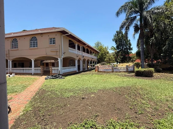 Borrowdale Greystone Park Double storey house to let!