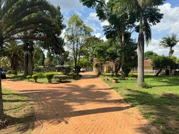 Marlborough House along Harare Drive 