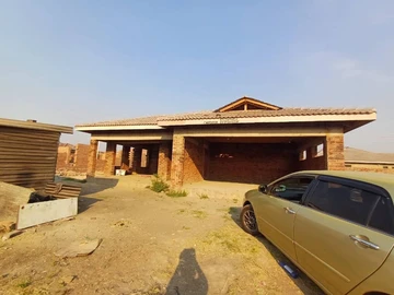 Finish to your own taste - Family Home for Sale in Madokero, Harare West