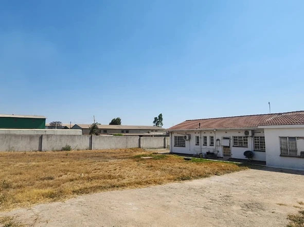 Prime Warehouse & Factory Space For Sale in Waterfalls, Harare