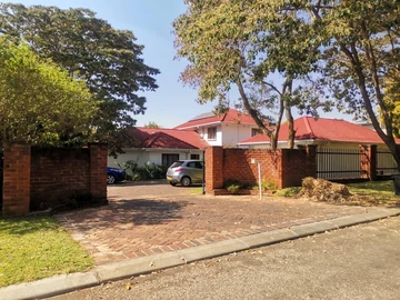 4-Bed House with Pool for Rent in Borrowdale Brooke, Harare