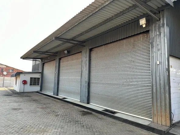  Bluff Hill  Industrial - Faber Road  ***Ideal For A Truck Centre *** 