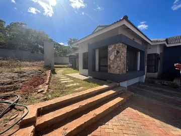 4-Bed Elegant Family Home with Borehole in Carrick Creagh Estate, Harare"