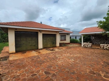 5-Bedroom House with Modern Amenities in Charlotte Brooke, Harare North