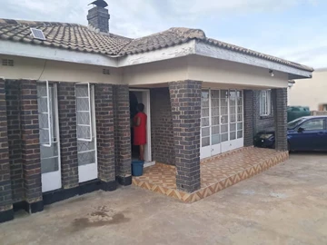 5-Bedroom Split-Level House for Sale in Sunningdale, Harare with Great Features