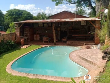 Family Home with Pool and Borehole in Bulawayo East Suburbs