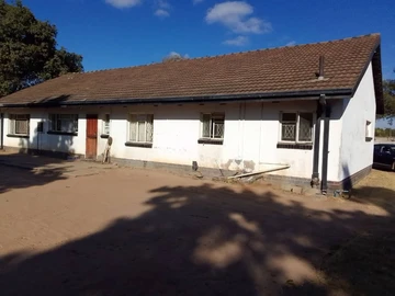 Charming 3-Bedroom House for Sale in Waterfalls, Harare South