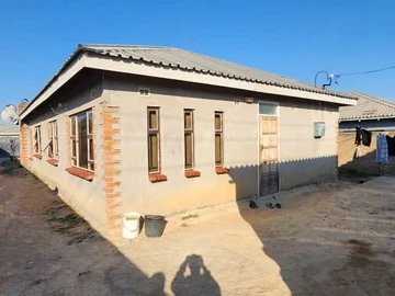 Well Built Modern Starter House in Chitungwiza 