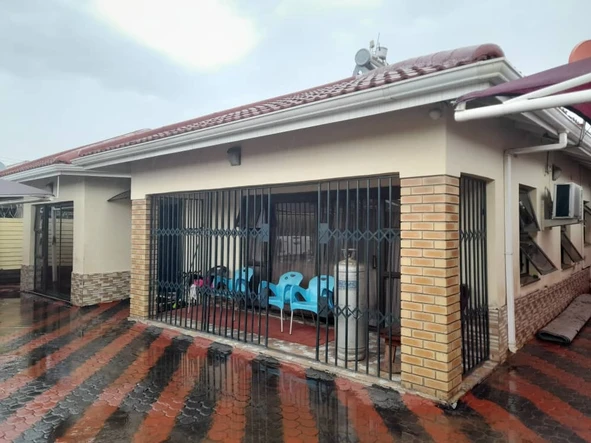  4-Bed House in Kutandara, Harare West For Sale