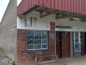 Mkoba 11 shop for rent