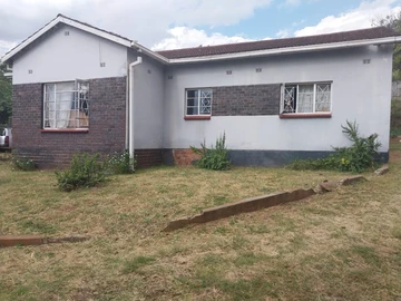 3 bedroomed house for sale in Westwood,Warren Park