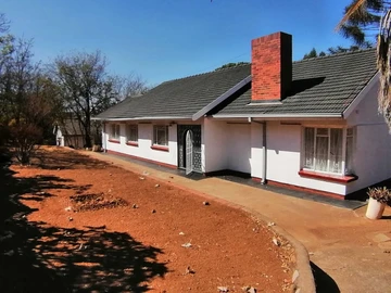 A Well-manicured Home