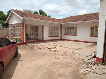 3-Bedroom House for Sale in Hatfield, Harare with Borehole, 4028m² Land