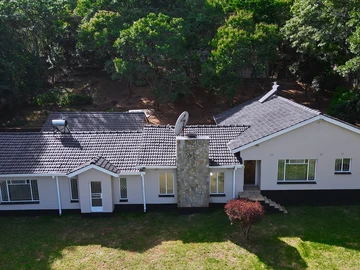 Charming 4-Bedroom House for Sale in Glen Lorne, Harare w/ Borehole