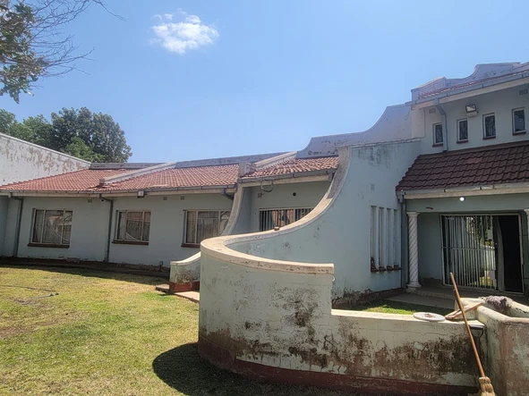 5-Bedroom Harare West Home with Borehole on 2010m² Land