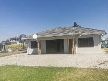 3-Bedroomed cottage in Arlington, Harare South