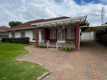 3 Bedroom House for Sale in Houghton Park, Harare with Desirable Features