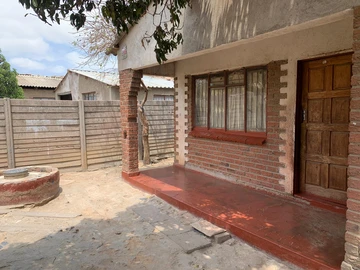 5-Bedroom Family Home for Sale in Chitungwiza, Mashonaland East