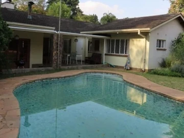 4BR Family Home with Pool in Greendale North, Harare For Sale