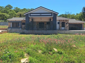 Luxurious Residence In Carrick Creagh, Harare North