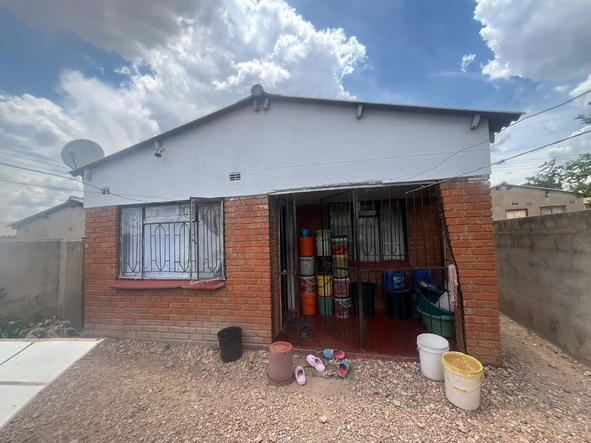 3 Bedroom Family Home for Sale in Pumula South, Bulawayo