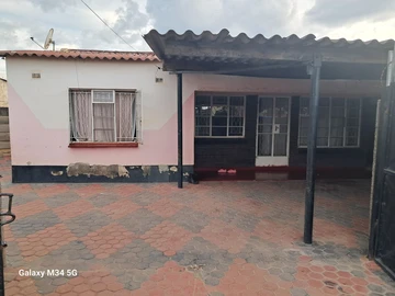 Mabvuku 2 bed house for rent immediate occupation