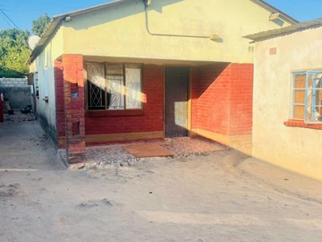 4-Bedroom House for Sale in Chitungwiza - 300m² 