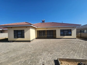 Selborne Park Townhouse for Sale