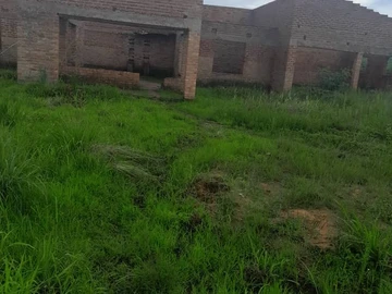 Kadoma Low Density Mshumavale.Incomplete 4beds house,Asking 50k : It' on 3400sqm.Cession