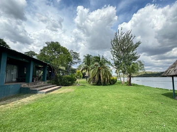 Boat houses up for sale at Wingate Boat Club (Lake Chivero) 