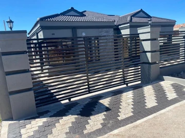 4-bedroom Spacious Family Home with Modern Amenities for Rent in Mabvazuva, Ruwa