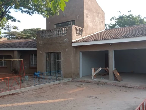 House for sale in Zimre Park