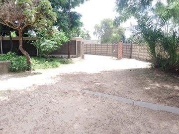 4000 m² Residential Land in Waterfalls, Harare with Walled, Tarred Roads