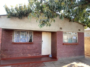 A House for Sale in Unit M Chitungwiza 