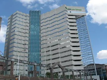 Prestigious office tower in the CBD