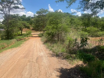 3690 m² Land for Sale in Carrick Creagh, Harare North