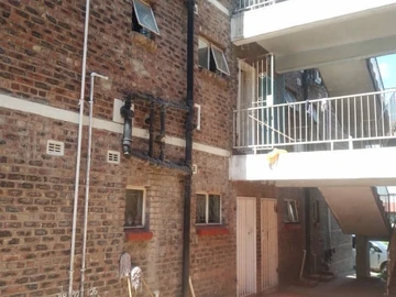 Chitungwiza 2 bed Flat For Sale