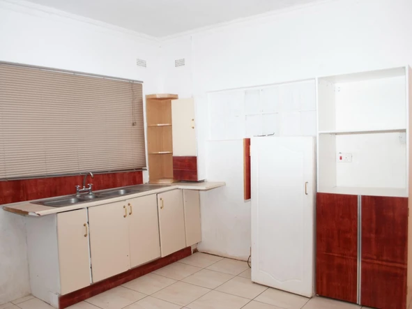 Charming 2-Bedroom Garden Flat With Borehole in Glen Lorne, Harare