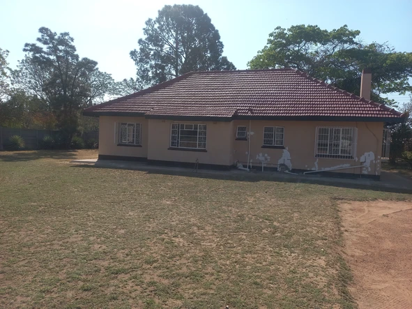 3-Bedroom Family House in Hatfield, Harare with Ample Features & Large Land