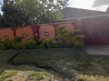 Chitungwiza Unit P extensiom House For Sale