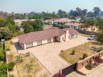 Expansive House for Sale in Windsor Park, Ruwa – Ideal Location Close to Mutare Road